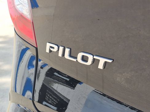 Used 2022 Honda Pilot Touring image 33