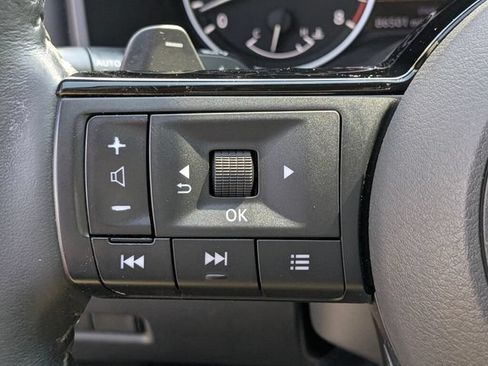 Used 2021 Nissan Rogue SL w/ Premium Package FWD image 18