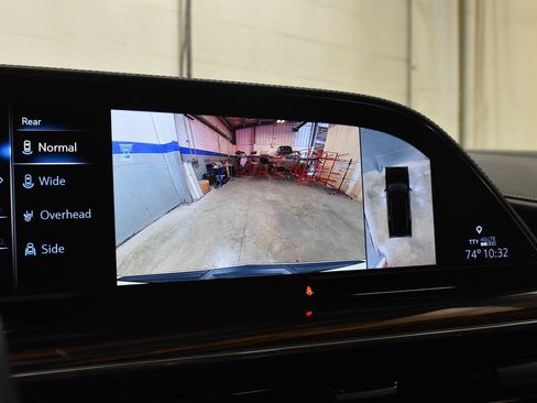 Used 2023 Cadillac Escalade ESV Premium Luxury w/ LPO, Floor Liner Package AWD/4WD image 19