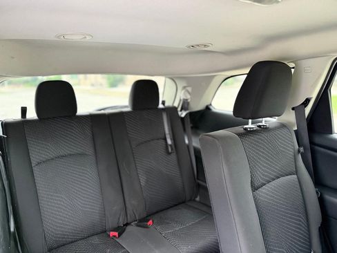 Used 2018 Dodge Journey SE w/ Popular Equipment Group FWD image 35