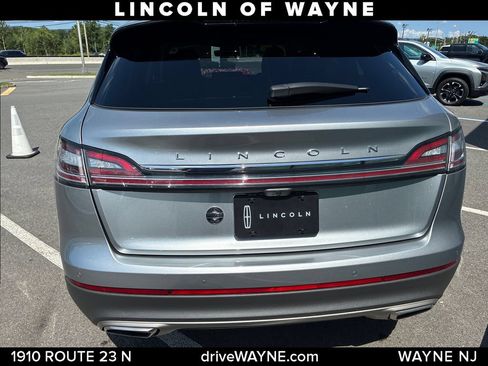 Certified 2023 Lincoln Nautilus AWD w/ Premium Package image 5