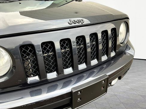 Used 2014 Jeep Patriot Sport w/ Power Value Group FWD image 32