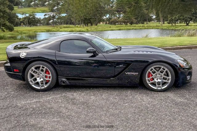 Used 2006 Dodge Viper SRT-10 RWD image 9