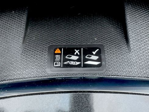 Used 2023 Chevrolet Blazer Premier image 31