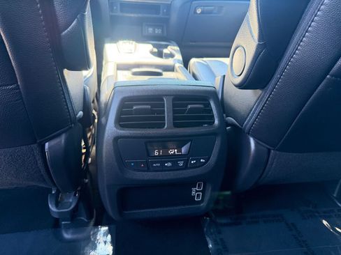 Used 2022 Honda Pilot EX-L image 22