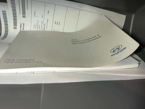 Used 2016 Hyundai Elantra SE image 82