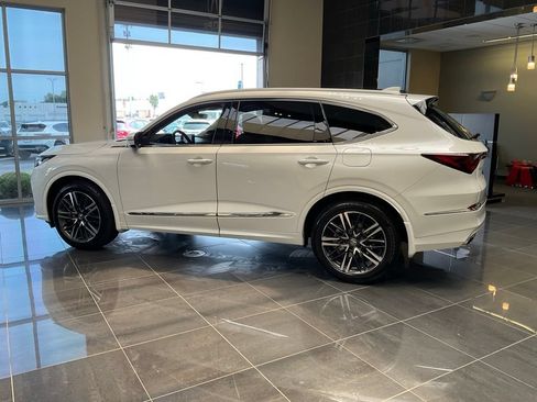 Certified 2026 Acura MDX SH-AWD w/ Advance Package image 5