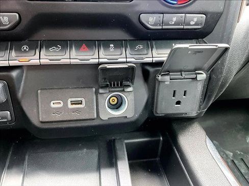 Used 2021 Chevrolet Silverado 1500 High Country w/ Technology Package RWD image 24