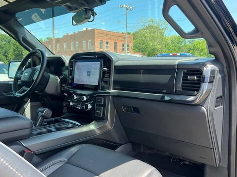Used 2024 Ford F150 Lariat w/ FX4 Off-Road Package AWD/4WD image 21