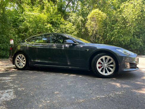 Used 2019 Tesla Model S Performance AWD/4WD image 11