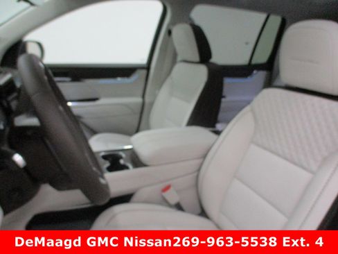 New 2026 GMC Acadia Denali w/ Super Cruise Package image 19