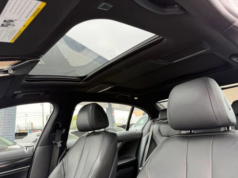 Used 2018 BMW 740i RWD image 36