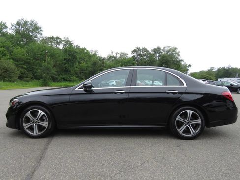 Used 2019 Mercedes-Benz E 300 4MATIC image 8