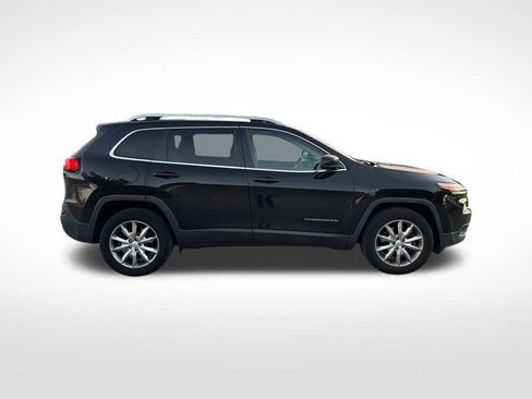Used 2018 Jeep Cherokee Limited image 4