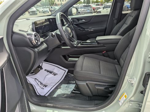 Certified 2025 Chevrolet Equinox LT AWD/4WD image 12