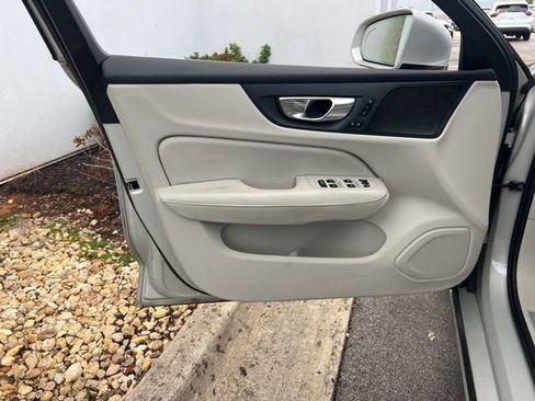 Used 2020 Volvo S60 T5 Inscription w/ Protection Package Premier image 30