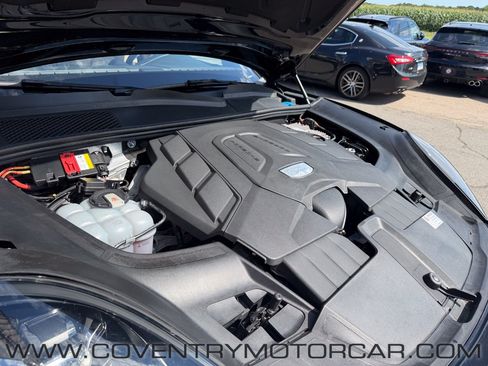 Used 2019 Porsche Cayenne AWD/4WD image 16