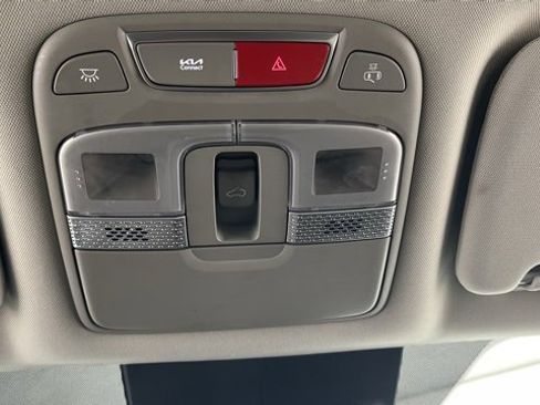 Used 2023 Kia Telluride EX w/ EX Captain's Chair Package image 43