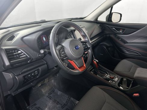 Used 2023 Subaru Forester Sport image 9