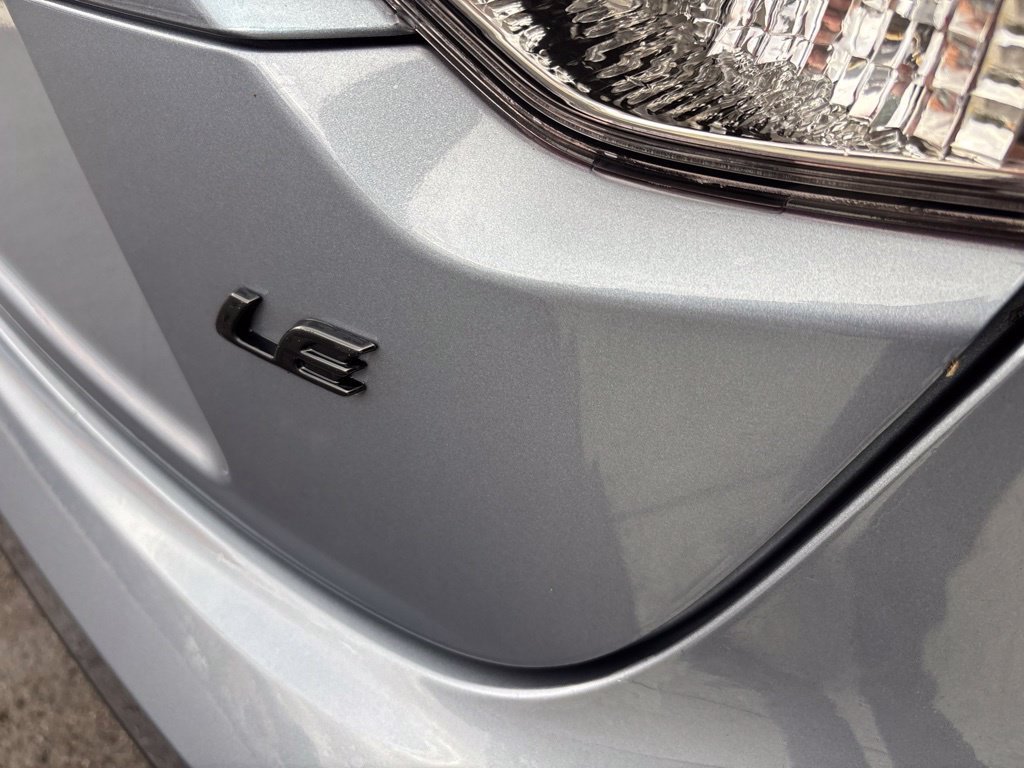 Used 2022 Toyota Corolla LE w/ LE Convenience Package FWD image 5