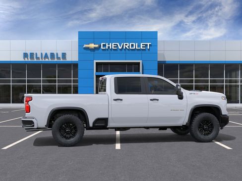 New 2026 Chevrolet Silverado 2500 ZR2 AWD/4WD image 5
