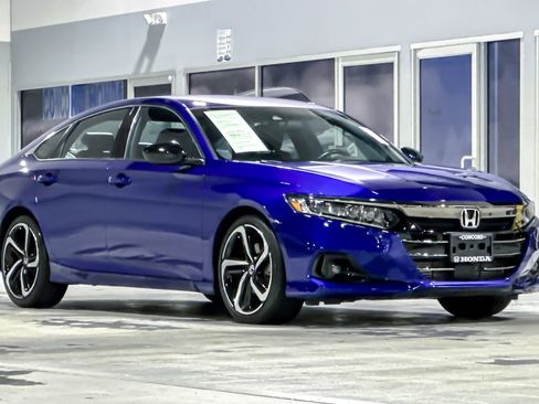 Used 2022 Honda Accord Sport image 6