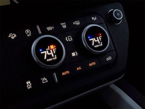 New 2026 Land Rover Defender 110 S image 23