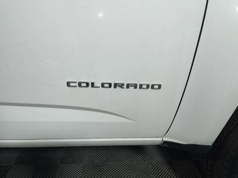 Used 2022 Chevrolet Colorado LT w/ Fleet Safety Package image 11