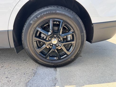 Used 2022 Chevrolet Equinox LT image 9