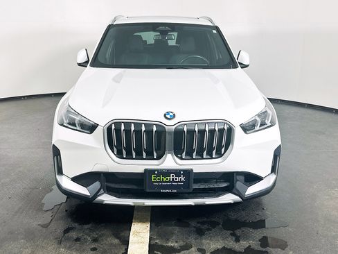 Used 2025 BMW X1 xDrive28i AWD/4WD image 2