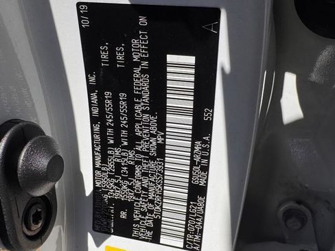 Used 2019 Toyota Highlander SE FWD image 32