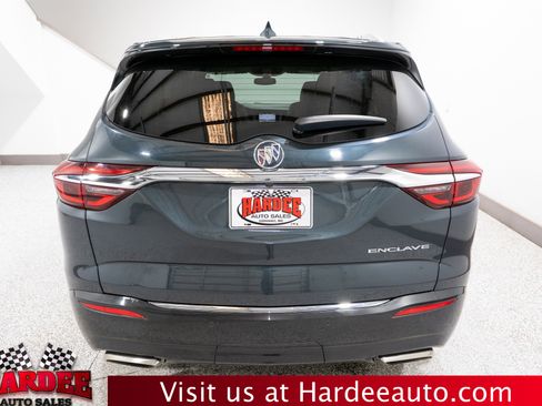 Used 2019 Buick Enclave Essence image 4