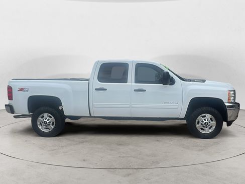 Used 2012 Chevrolet Silverado 2500 LT w/ Interior Plus Package AWD/4WD image 7
