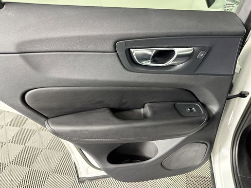 Used 2023 Volvo XC60 B5 Plus w/ Protection Package Premier image 25