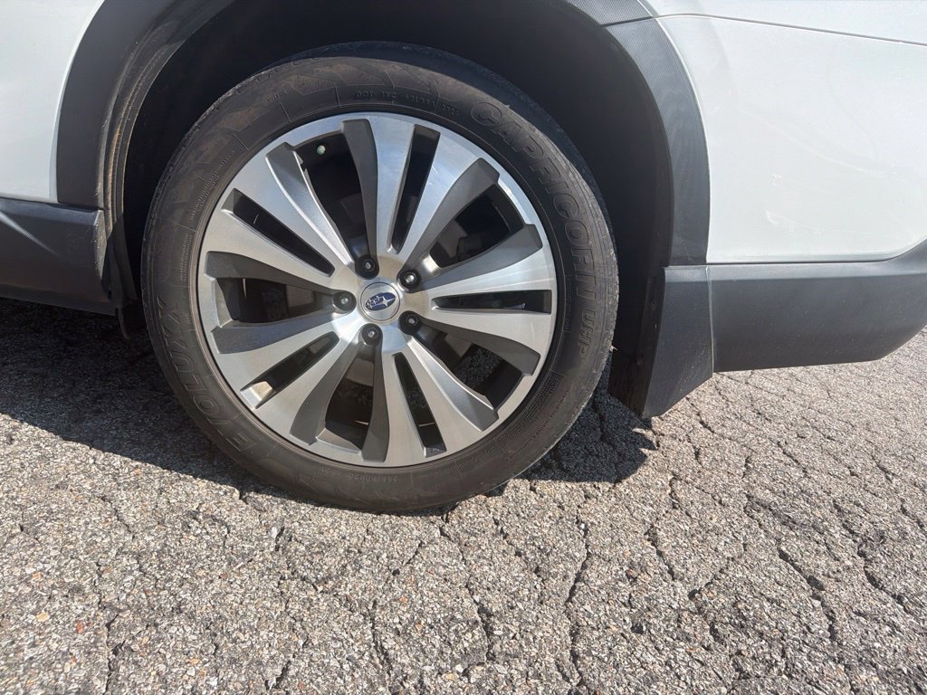 Used 2019 Subaru Ascent Touring w/ Popular Package #2 AWD/4WD image 12