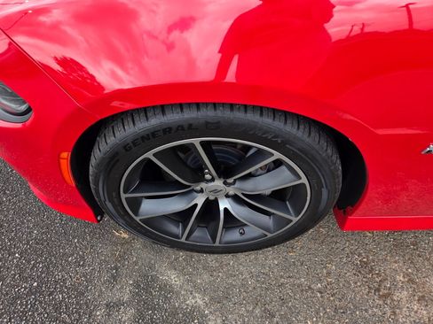 Used 2018 Dodge Charger R/T Scat Pack RWD image 5