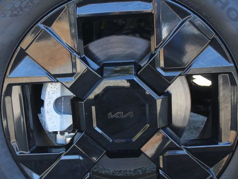 New 2026 Kia Sportage X-Line w/ X-Line Premium Package image 18