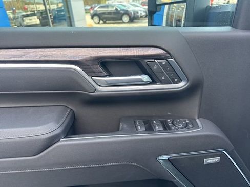 Used 2026 Chevrolet Silverado 2500 LTZ w/ LTZ Premium Package AWD/4WD image 10