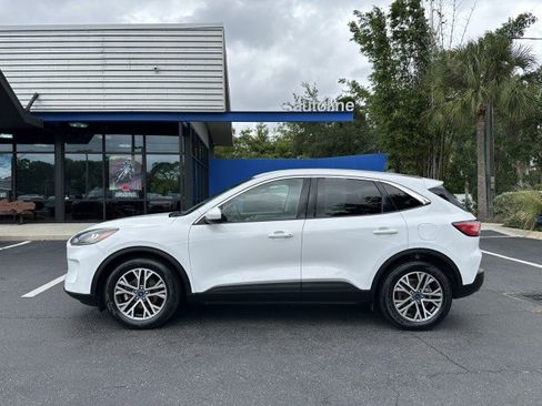 Used 2022 Ford Escape SEL image 3