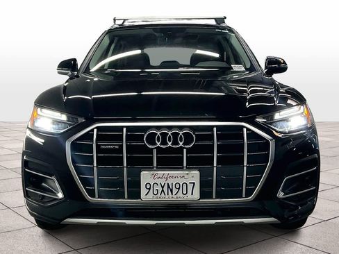 Used 2023 Audi Q5 2.0T Premium w/ Convenience Package image 3