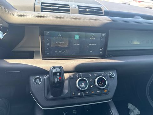 Used 2022 Land Rover Defender 110 X-Dynamic HSE AWD/4WD image 8