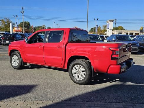 Used 2022 Nissan Frontier SV image 9