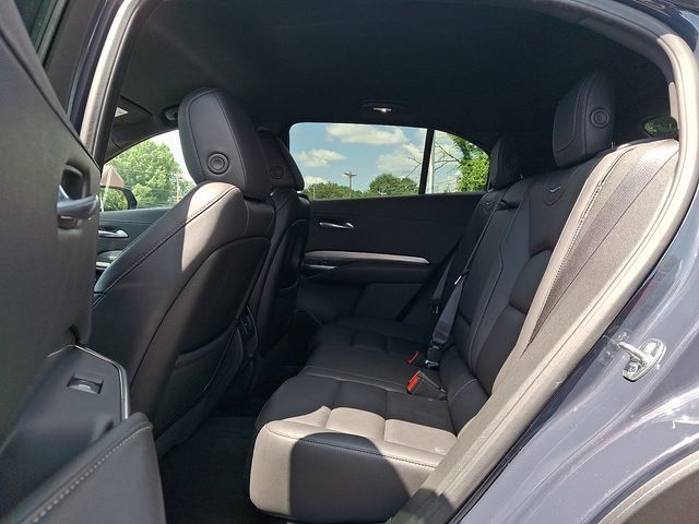 Used 2025 Cadillac XT4 Premium Luxury FWD image 10