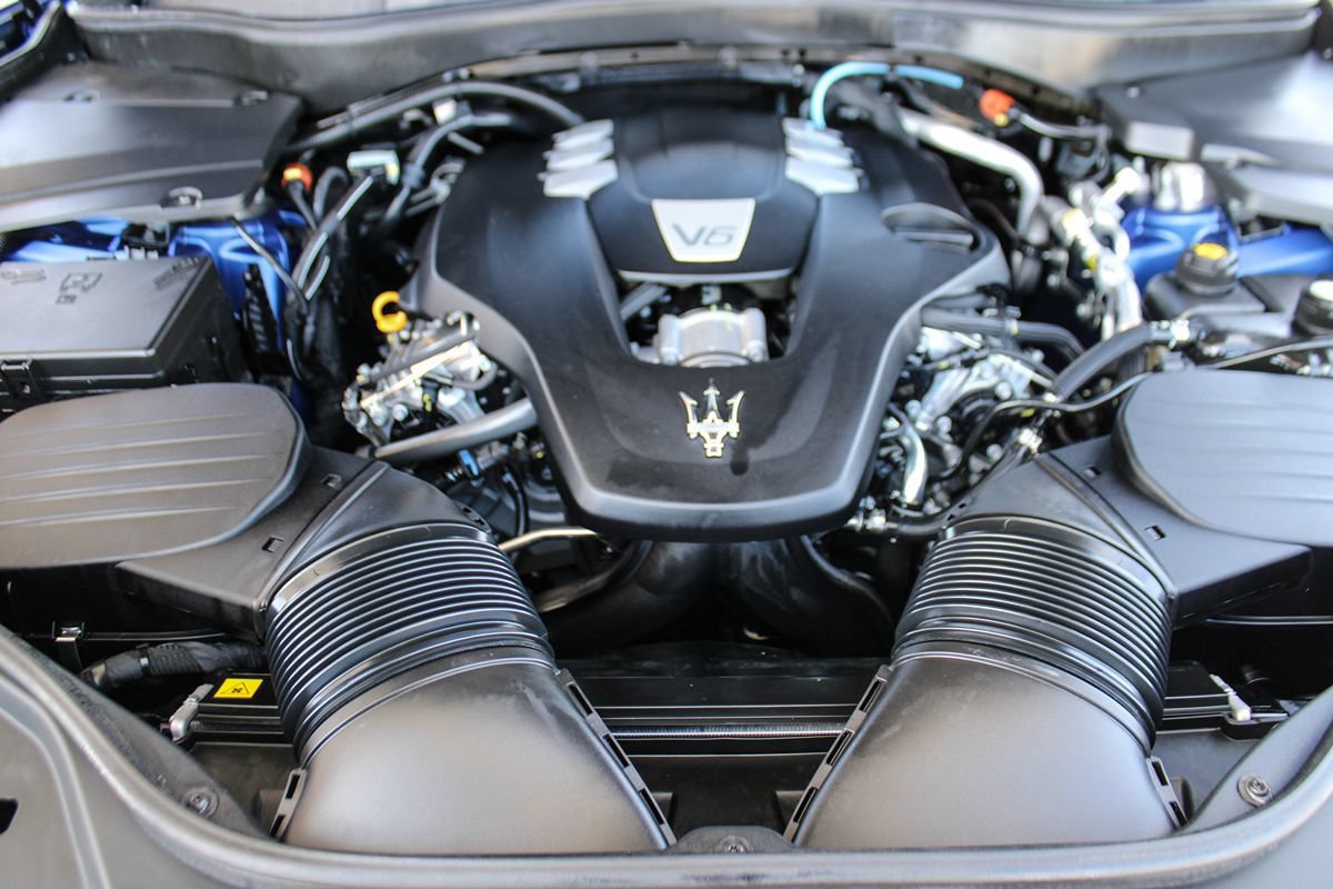 Used 2023 Maserati Levante GT AWD/4WD image 11