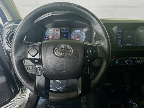 Used 2020 Toyota Tacoma SR w/ SR Convenience Package RWD image 15