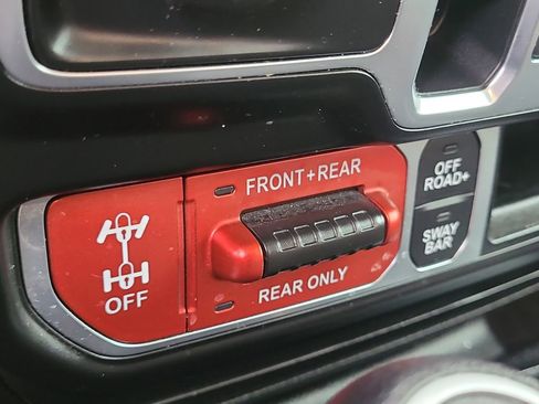 Certified 2020 Jeep Gladiator Rubicon w/ LED Lighting Group image 21