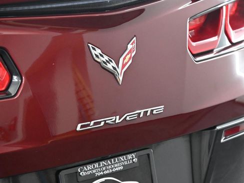 Used 2017 Chevrolet Corvette Stingray Coupe w/ 1LT RWD image 16