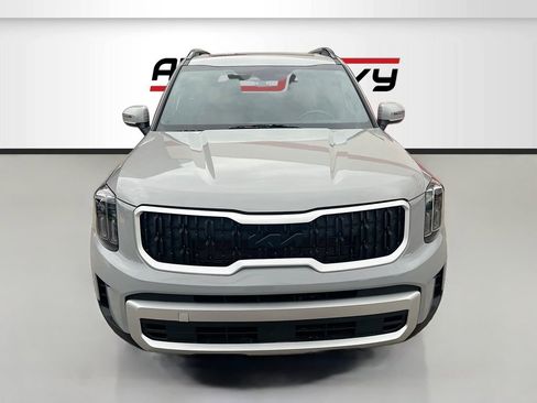 Used 2023 Kia Telluride EX X-Line AWD/4WD image 2
