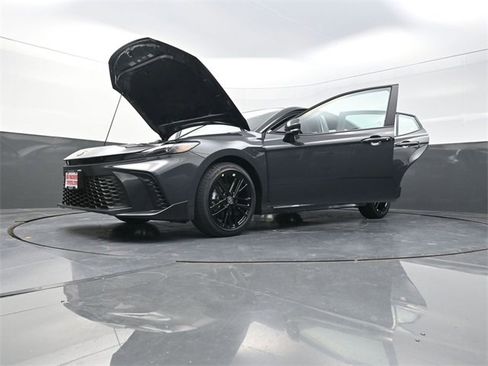 New 2026 Toyota Camry SE image 37