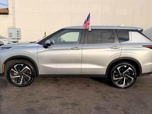 Used 2024 Mitsubishi Outlander Ralliart image 10